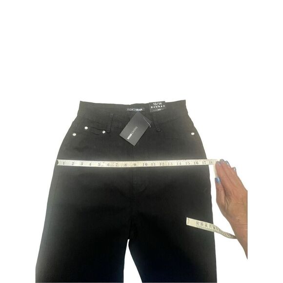 Fashion Nova Womans Black High Rise -Straight Jeans Sz 13/14 NWT * - Picture 5 of 7